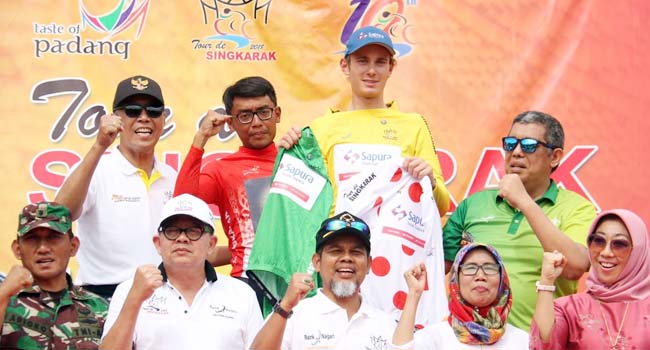 Foto Pembalap Australia Pimpin Klasemen  Sementara  TdS 2018