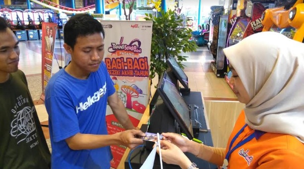 Foto Tukar Telkomsel Poin, Gratis Wahana Permainan di Trans Studio Mini Padang