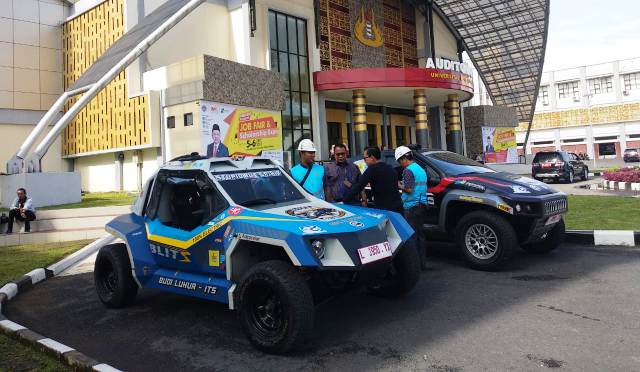 Foto Jelajahi Nusantara, Blits Disiapkan ke Rally Dakar