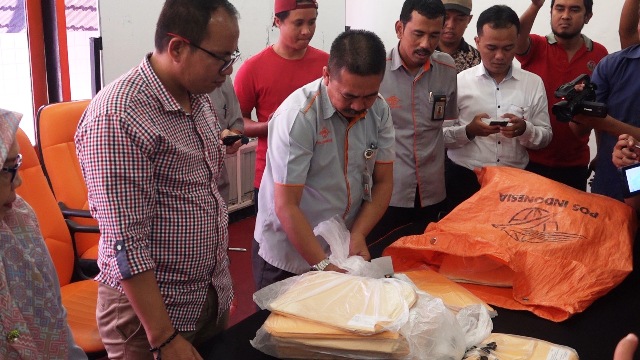 Foto 161 Sampul Tabloid Indonesia Barokah Ditemukan PT POS Padang
