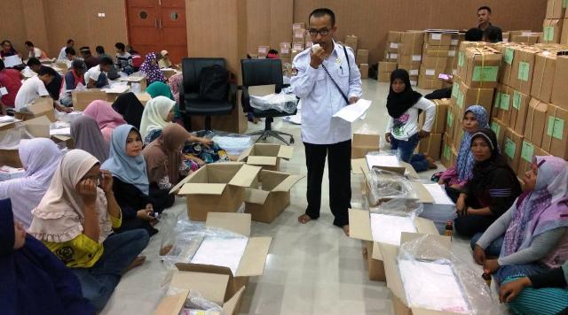 Foto 300 Warga Lipat Surat Suara Pemilu di Kabupaten Solok