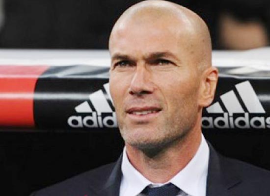 Foto Kembali Melatih Real Madrid, Zidane: Senang Berada di Rumah