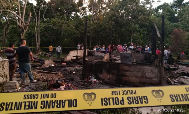 Foto Kebakaran di Kota Solok, Tiga Balita Kakak Beradik Meninggal 