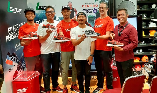 Foto League Gandeng Komunitas Kenalkan ‘All In One Shoes di Kota Depok