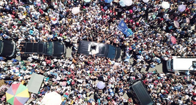 Foto Penampakan Ratusan Ribu Massa pada Kampanye Prabowo di Padang