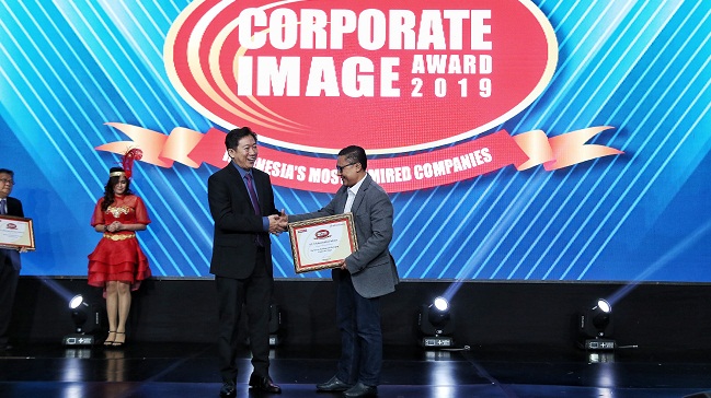 Foto Telkomsel Raih Penghargaan The Best Corporate Image 2019
