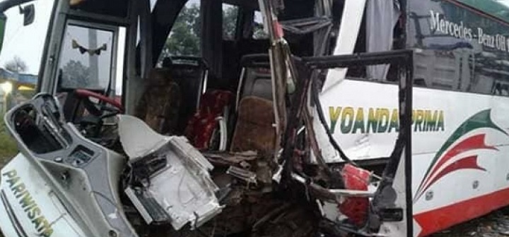 Foto Laka Lantas di Jalinsum, Dua Penumpang Bus Yoanda Prima Dilaporkan Meninggal