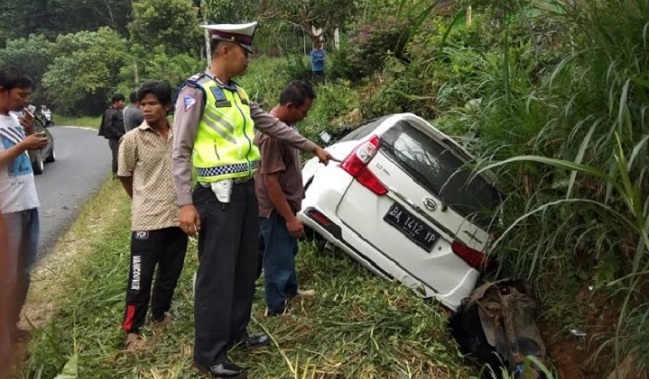 Foto Kecelakaan di Solok Selatan, TU SMAN 1 Meninggal Dunia