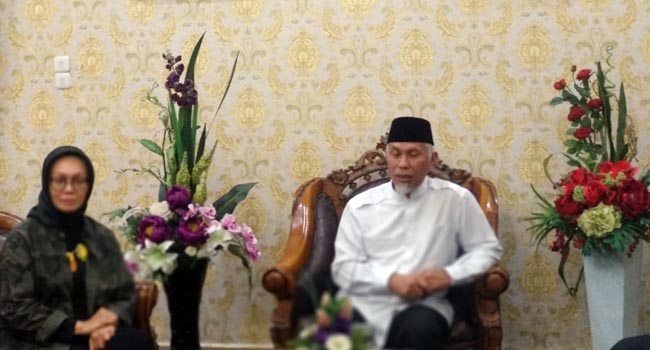 Foto ASN Terjaring OTT, Ini Tanggapan Walikota Padang