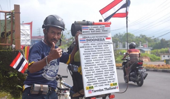 Foto Dua Tahun Berkeliling Indonesia dengan Sepeda, Warga Thailand Ini Mengaku Terkesan