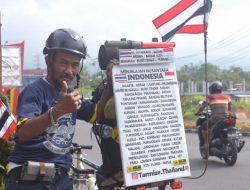 Foto Dua Tahun Berkeliling Indonesia dengan Sepeda, Warga Thailand Ini Mengaku Terkesan
