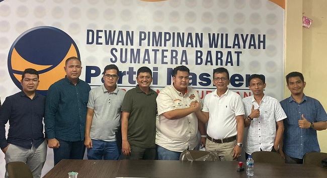 Foto Rizki Abdian Putra Mendaftar ke DPW NasDem Sumbar