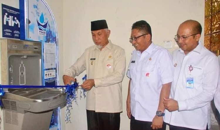 Foto PDAM Sediakan Spot Air Siap Minum di Balaikota Padang