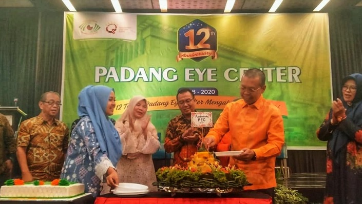Foto 12 Tahun Padang Eye Center, Kunjungan Pasien Meningkat