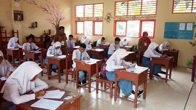 Foto Di Solok Selatan, Aktivitas Sekolah Masih Seperti Biasa
