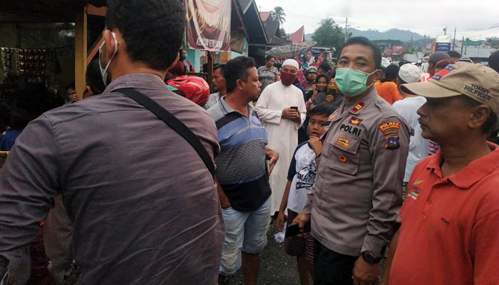 Foto Polisi Belum Simpulkan Penyebab Tewasnya Suami Istri di Kayutanam