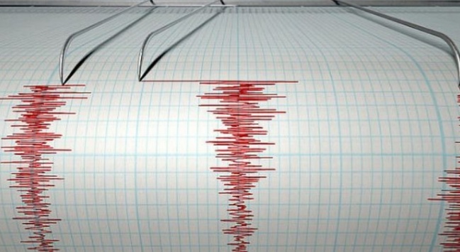 Foto Gempa M7,2 Guncang Jepang dan Timbulkan Tsunami