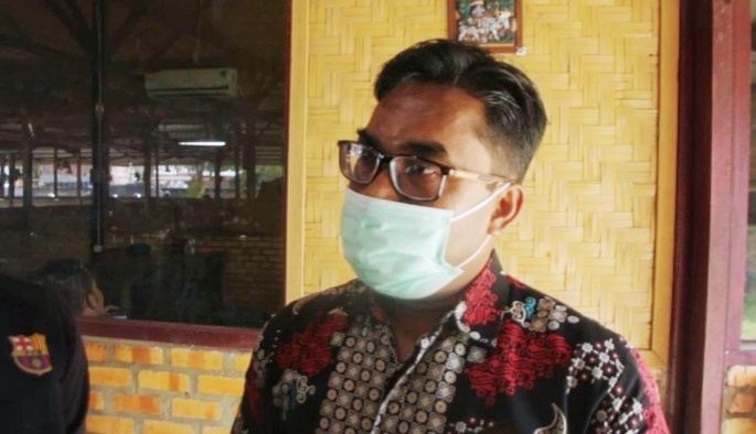 Foto Saat Pencoblosan, KPU Riau Siagakan Petugas 'Hazmat' dan 3 Bilik Pencoblosan