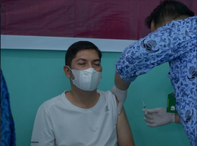 Foto 681 Tenaga Kesehatan di Sawahlunto Telah Disuntik Vaksin Covid-19