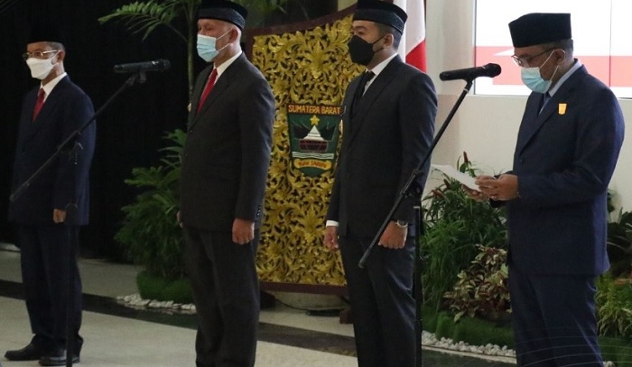 Foto Sertijab Gubernur, Mahyeldi: Kita mulai dengan Bismillah Pembangunan Sumatera Barat