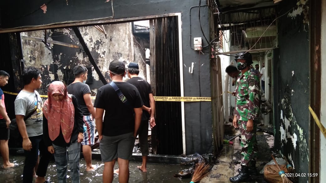 Foto Lima Unit Rumah di Padang Timur Hangus Dilalap Api