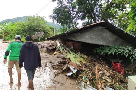 Dampak Terkini Siklon Tropis Seroja, 8.424 Warga NTT Mengungsi