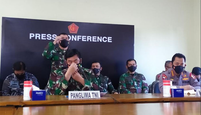 Foto Panglima TNI Pastikan Semua Prajurit KRI Nanggala-402 Gugur