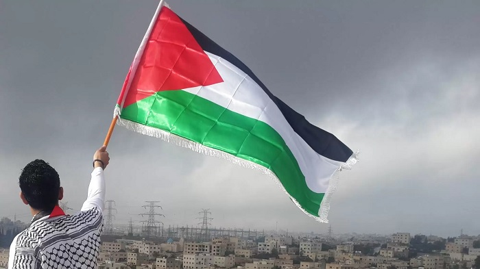 Foto Kejam, Polisi Israel Tabrak Bocah Palestina karena Pasang Bendera di Sepeda