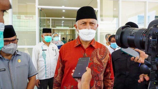 Foto Gubernur Sumbar Turut Berduka Atas Berpulangnya Fahmi Idris