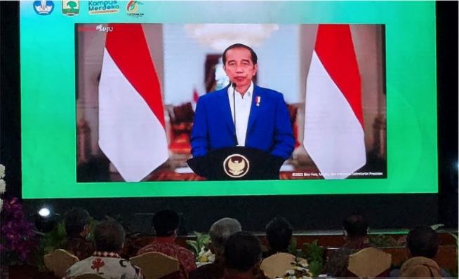 Foto Presiden Berharap Unand Jadi Penggerak Kolaborasi Indonesia Maju