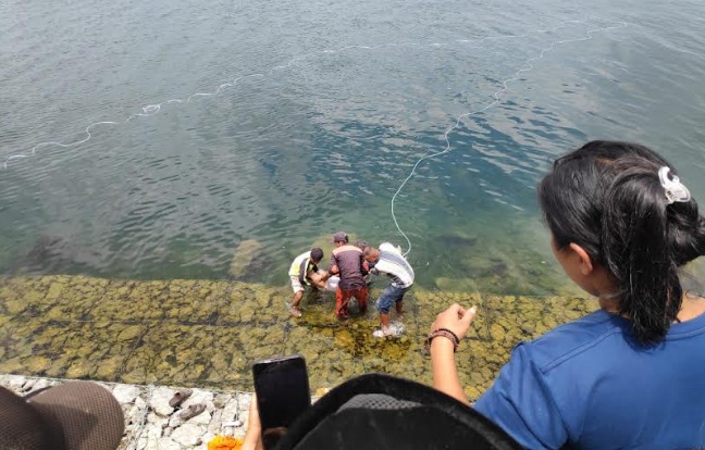 Foto Pemancing Ikan Tenggelam di Danau Singkarak