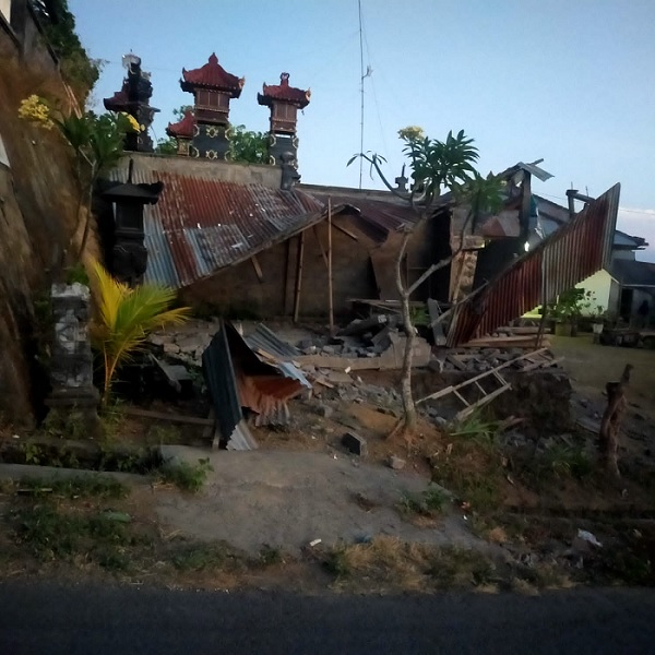 Foto Dampak Gempa Bumi M4,8, Tiga Warga Bali Meninggal Dunia