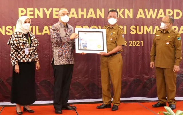 Foto Padang Sabet Dua Penghargaan BKN Award 2021