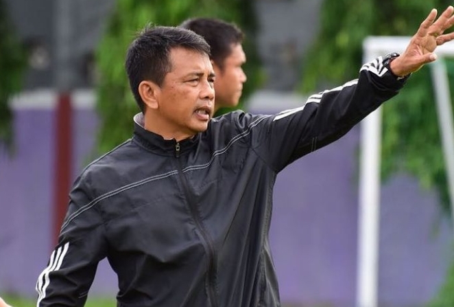 Foto Jelang Derby Pekanbaru, Ini Kata Head Coach Jafri Sastra