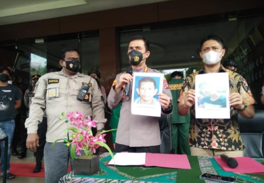 Foto Kejari Padang Terima Berkas Kasus Perampokan di Belimbing