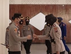 Foto AKBP Yessi Kurniati Dilantik, Polwan Pertama Yang Pegang Jabatan Wakapolresta Padang