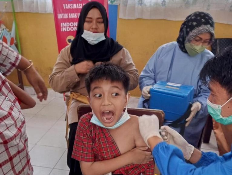 Foto BINDA Sumbar Kebut Vaksinasi Massal untuk Kelompok Lansia dan Anak 