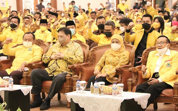 Foto Airlangga Puji Kerja Sama Golkar dengan Gubernur Khofifah