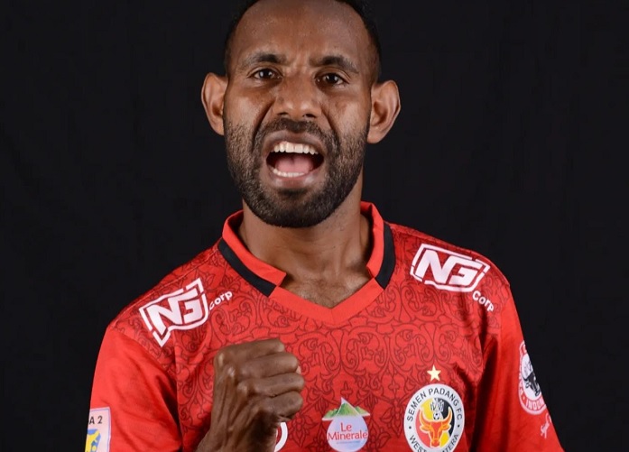 Foto Pemain Asal Papua Tambah Kekuatan Lini Belakang Semen Padang FC