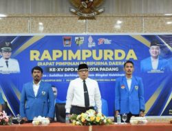 Foto Rapimda KNPI Padang, Sekda Apresiasi Kepengurusan Megri Fernando