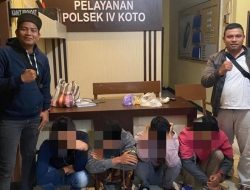 Foto Sedang Berjudi Online, Empat Pemuda Diringkus Polsek IV Koto