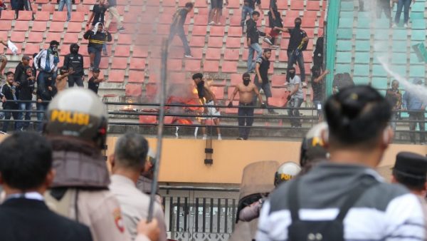 Foto Kerusakan di Stadion Utama, Pagi Ini PSPS Dipanggil Kadispora Riau