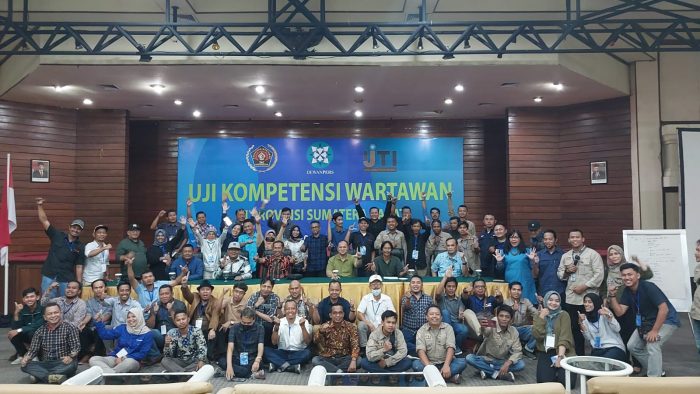 Foto Ketua Dewan Pers Pantau Langsung UKW Sumbar