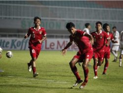Foto Pelatih Tim U-17 UEA Puji Kualitas Tiga Pemain Indonesia