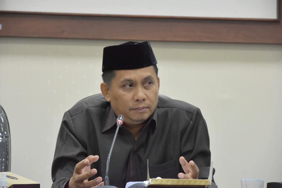 Foto Anggota DPRD Sumbar, Evi Yandri Desak Audit Investigasi Hotel Balairung