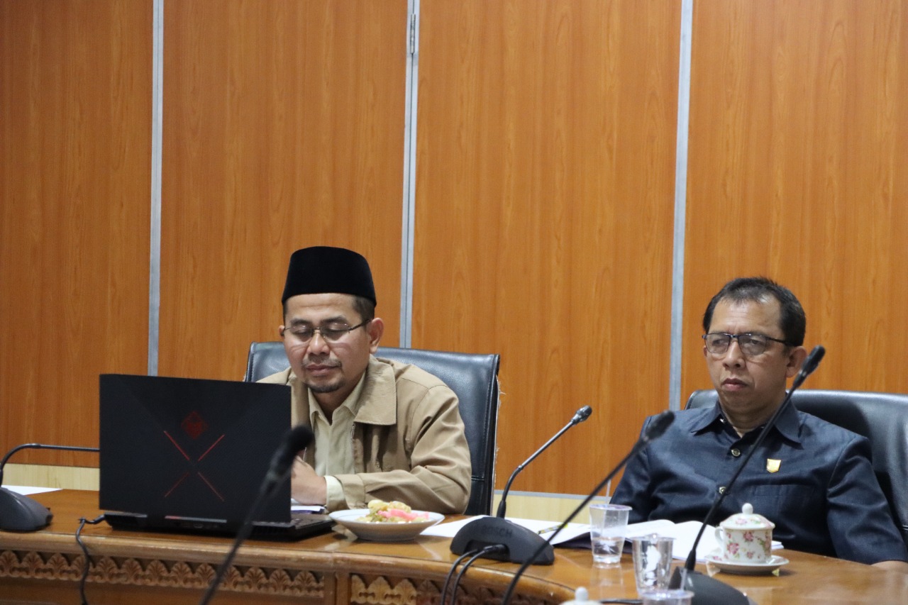 Foto DPRD Bukittinggi  Mantapkan Dua Raperda Inisiatif