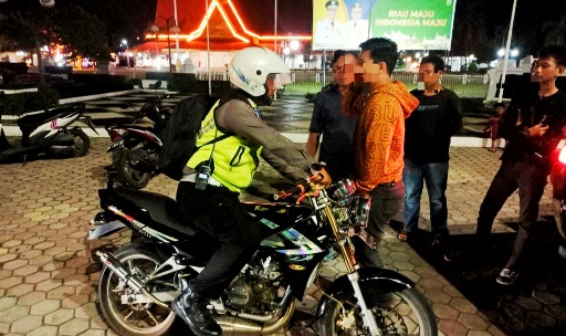 Foto Sepeda Motor yang Terlibat Balap Liar Diamakan Satlantas Polresta Pekanbaru
