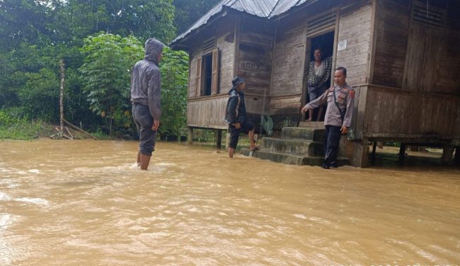 Foto Banjir di Nagari Kunangan Parik Rantang, Begini Kata Kapolsek