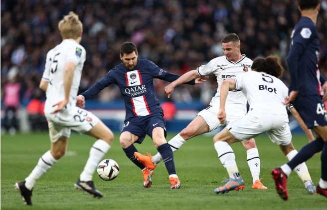Foto Paris Saint-Germain Telah Kekalahan 0-2 di Kandang Sendiri Saat Lawan Rennes