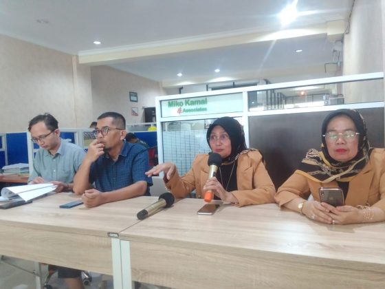 Foto Majelis Hakim Pengadilan Agama Padang Putuskan Gugatan Waris Retno Yelvi Tidak Dapat Diterima